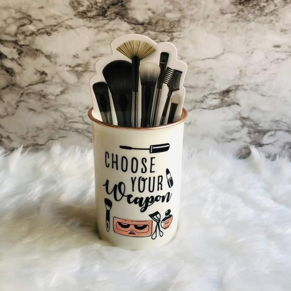 Choose Your Weapon Makeup Brush Holder - Picture 10 of 10
